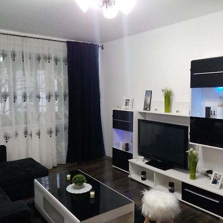شقة Orşova  في Apartament R&A المظهر الخارجي الصورة