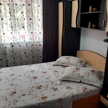 شقة Orşova  في Apartament R&A المظهر الخارجي الصورة