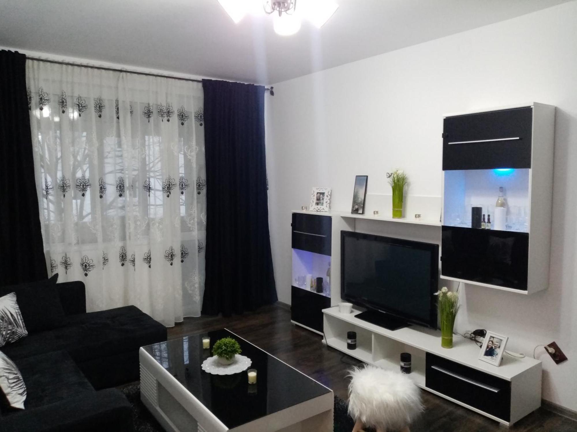 شقة Orşova  في Apartament R&A المظهر الخارجي الصورة